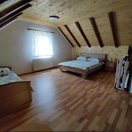 Apartman Niki Lič Exterior foto